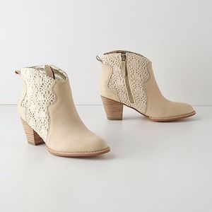 Anthropologie Miss Albright Cream Lace Booties